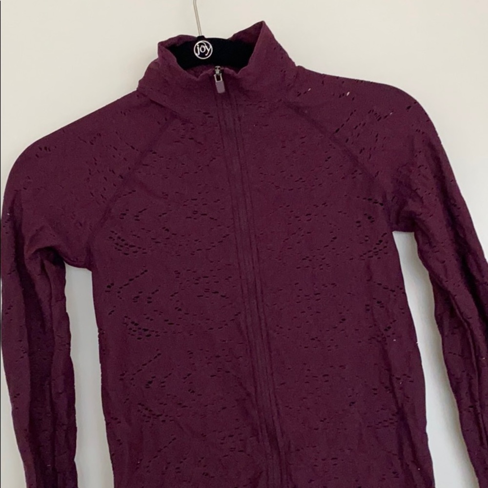 Fabletics | Seamless moisture-wicking zip up